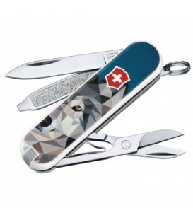 Мультитул Victorinox Classic The Wolf Is Coming Home (58мм, 7 функций) 0.6223.L1704